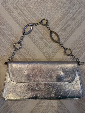 Roberto Vascon Metallic Silver Quilted Clutch – Evening Bag with Chain Handle